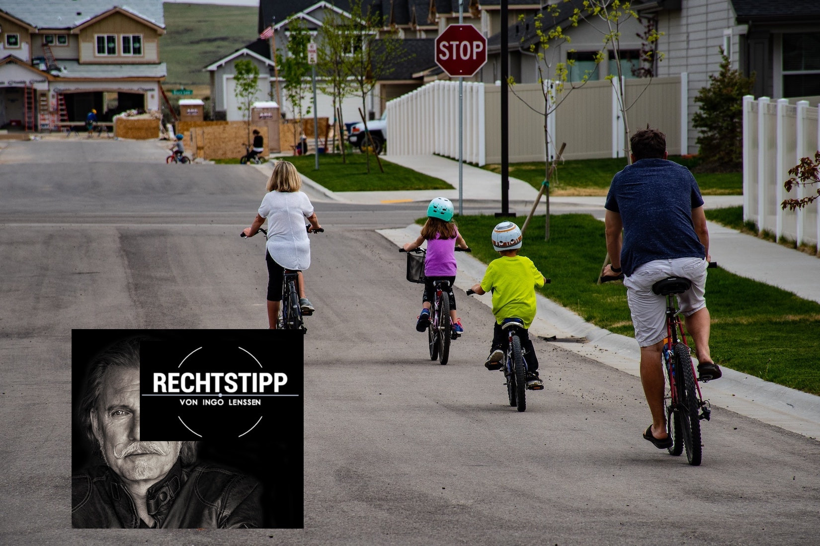 family-riding-on-bicycle _pexels